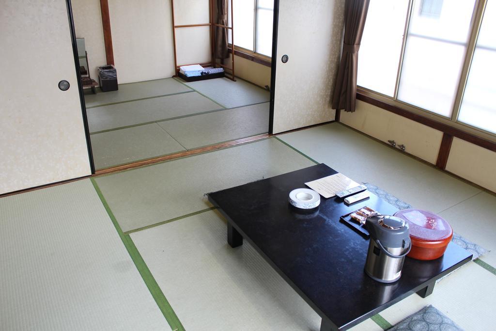Kinokuniya Ryokan Fudžisawa Pokoj fotografie